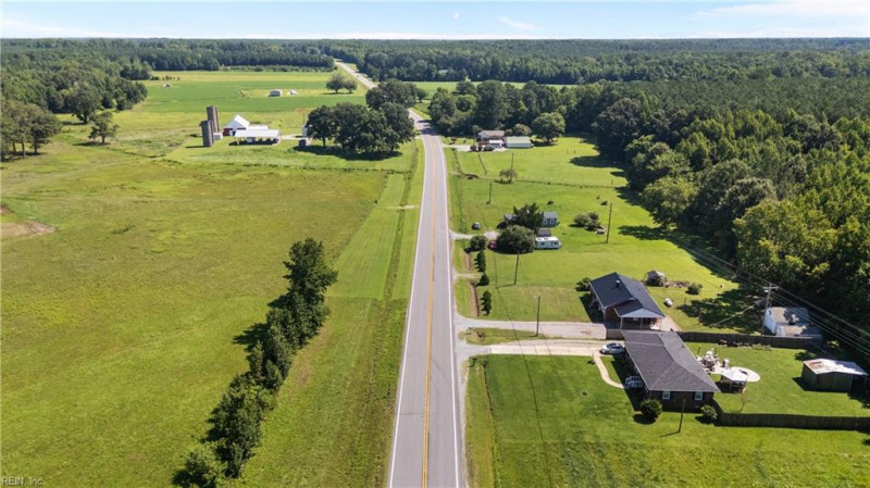 Photo 35 of 40 residential for sale in Isle of Wight County virginia