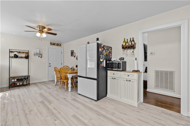 Photo 8 of 40 residential for sale in Isle of Wight County virginia