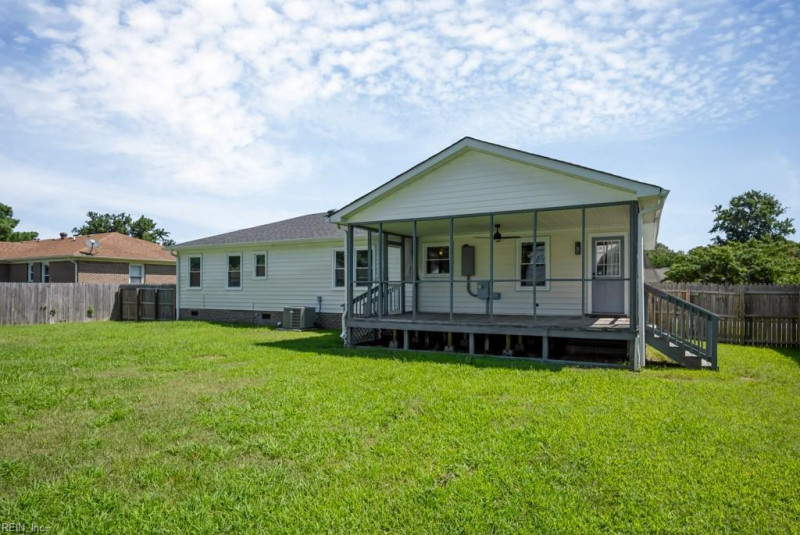 Photo 30 of 32 residential for sale in Chesapeake virginia