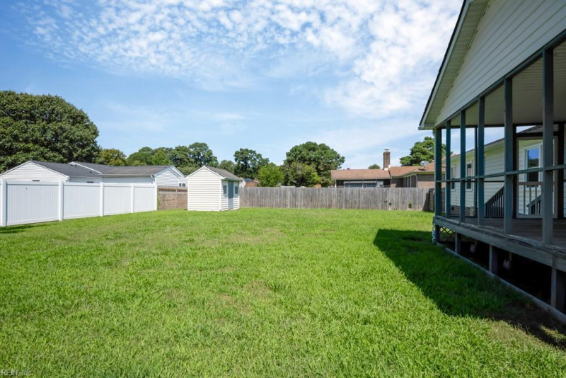 Photo 31 of 32 residential for sale in Chesapeake virginia