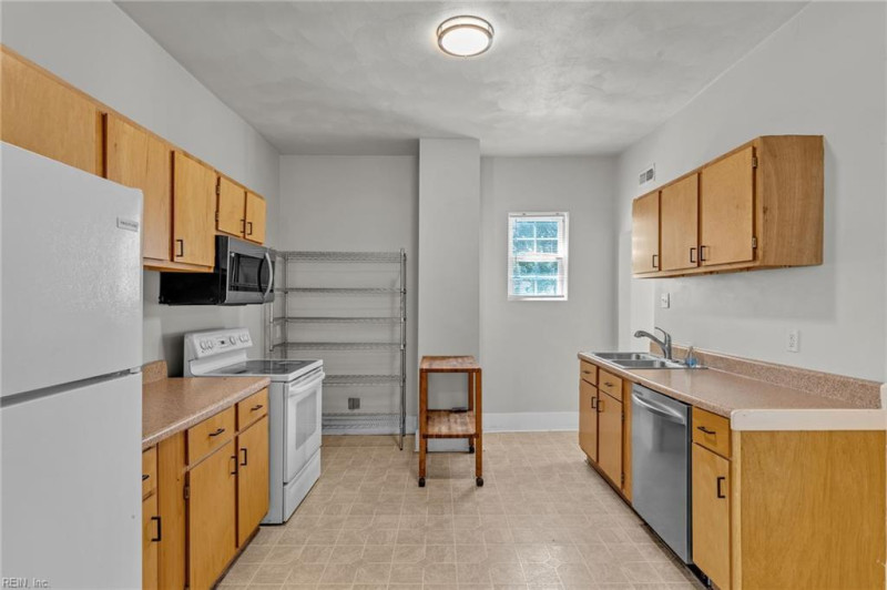 Photo 13 of 36 rental for rent in Norfolk virginia Photo 13 of 36 rental for rent in Norfolk virginia