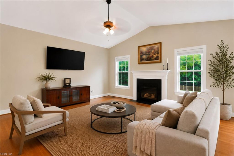 Photo 11 of 29 residential for sale in Chesterfield County virginia