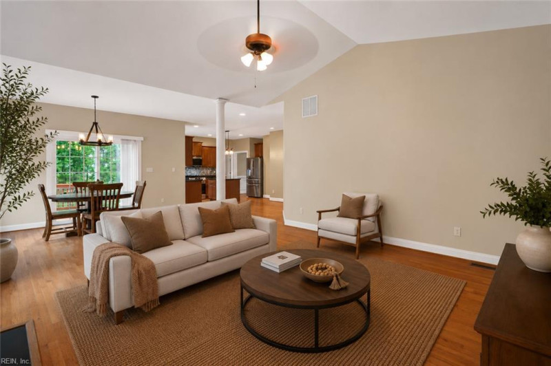Photo 12 of 29 residential for sale in Chesterfield County virginia