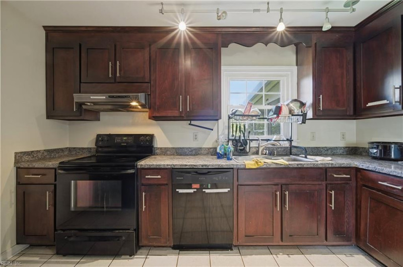 Photo 14 of 34 residential for sale in Hampton virginia Photo 14 of 34 residential for sale in Hampton virginia