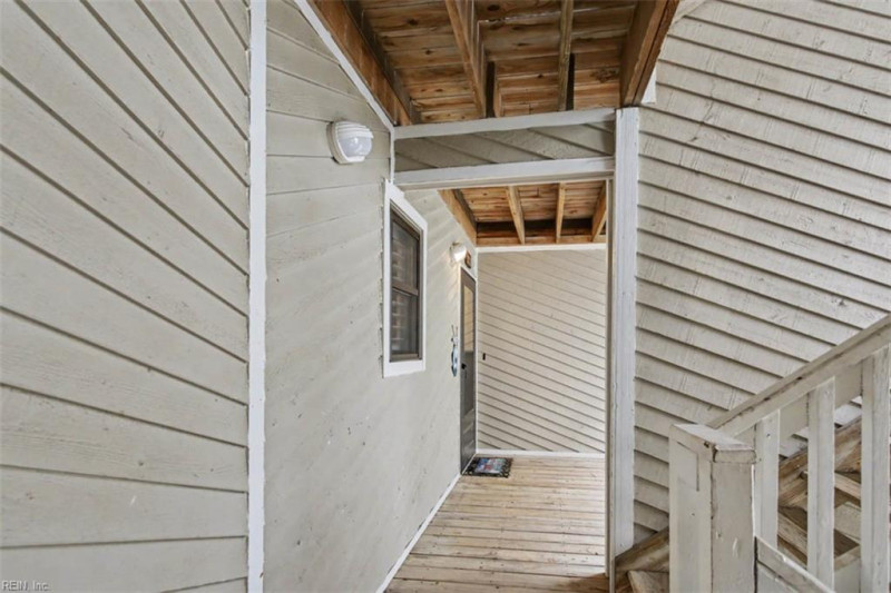 Photo 2 of 33 residential for sale in Virginia Beach virginia