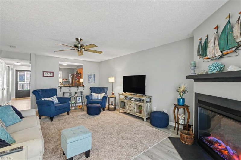 Photo 8 of 33 residential for sale in Virginia Beach virginia