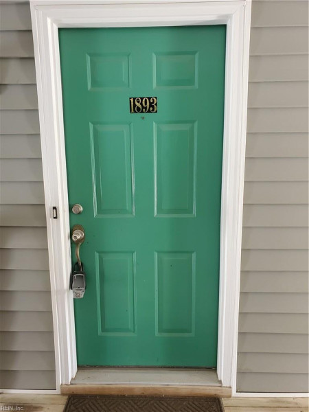 Photo 1 of 35 rental for rent in Virginia Beach virginia