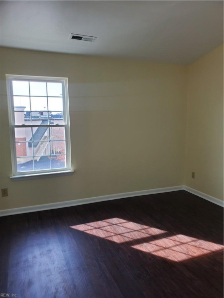 Photo 15 of 35 rental for rent in Virginia Beach virginia