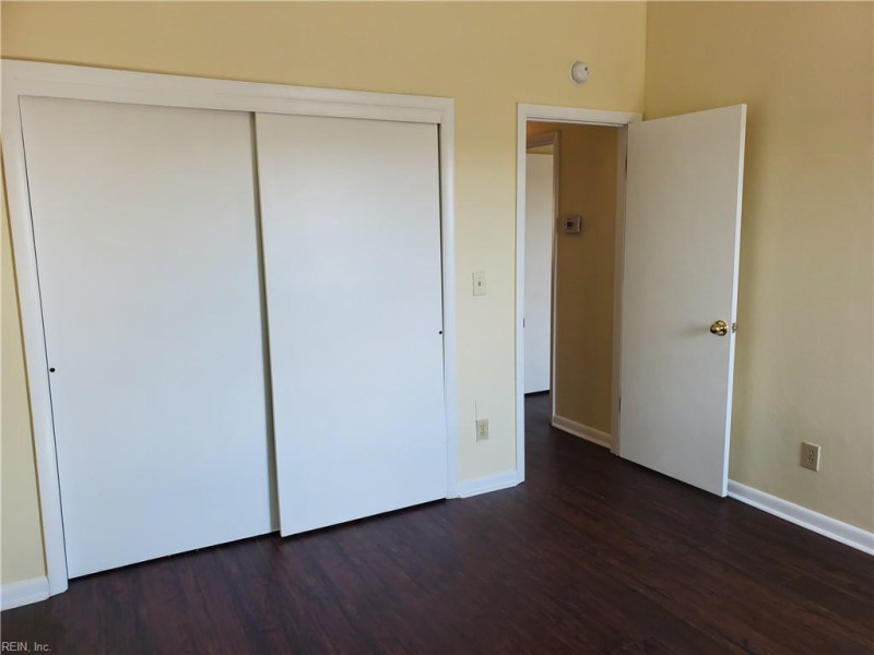 Photo 17 of 35 rental for rent in Virginia Beach virginia