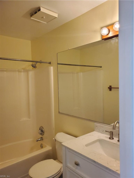 Photo 19 of 35 rental for rent in Virginia Beach virginia