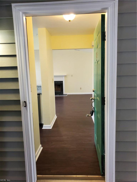 Photo 3 of 35 rental for rent in Virginia Beach virginia
