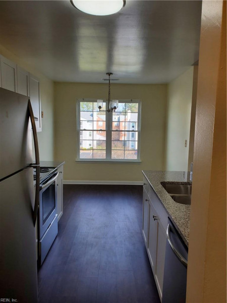 Photo 4 of 35 rental for rent in Virginia Beach virginia