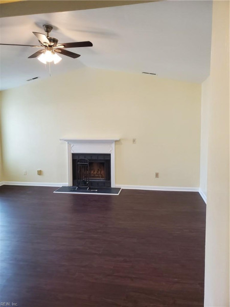 Photo 6 of 35 rental for rent in Virginia Beach virginia