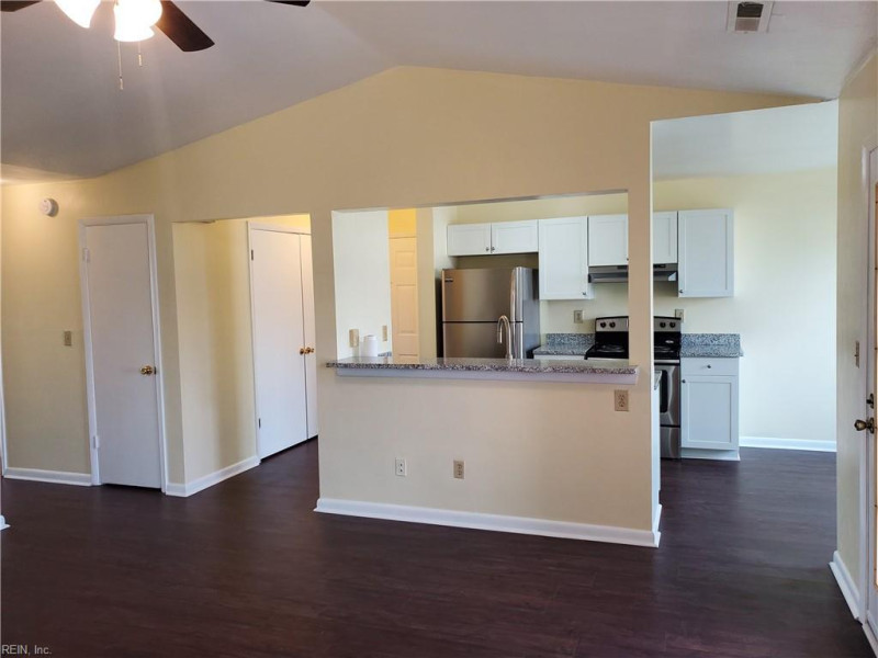 Photo 7 of 35 rental for rent in Virginia Beach virginia