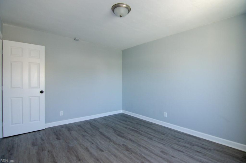 Photo 15 of 19 rental for rent in Norfolk virginia