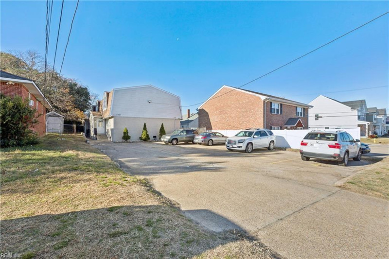 Photo 2 of 19 rental for rent in Norfolk virginia