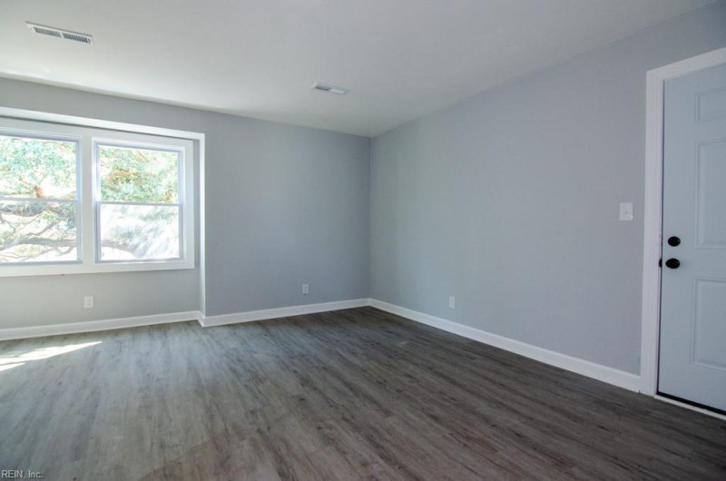 Photo 8 of 19 rental for rent in Norfolk virginia