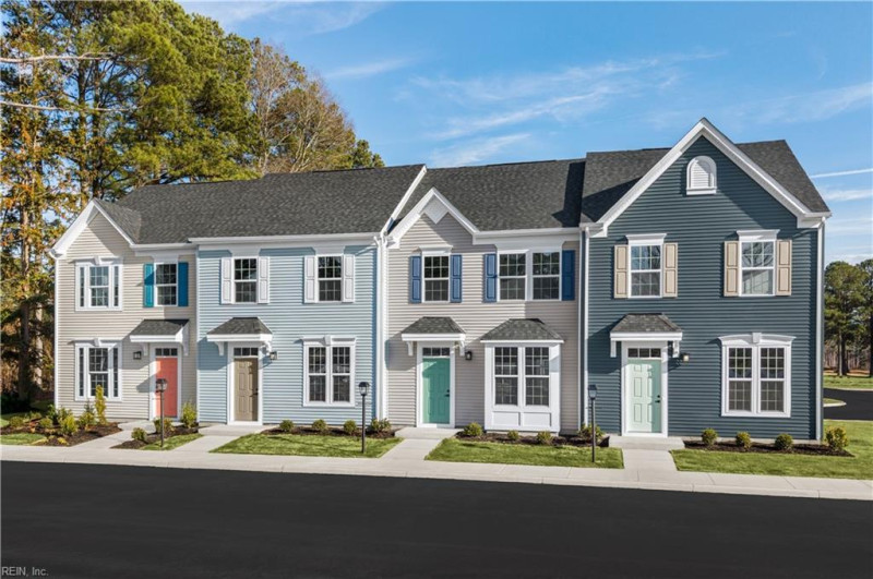 Photo 2 of 20 residential for sale in Suffolk virginia