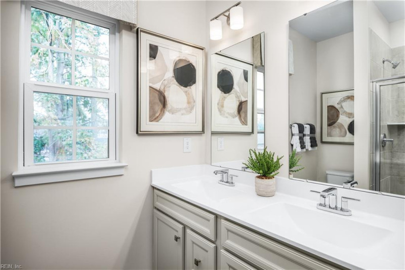 Photo 7 of 20 residential for sale in Suffolk virginia