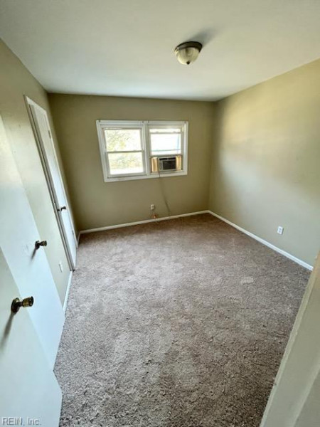 Photo 4 of 8 rental for rent in Gloucester County virginia