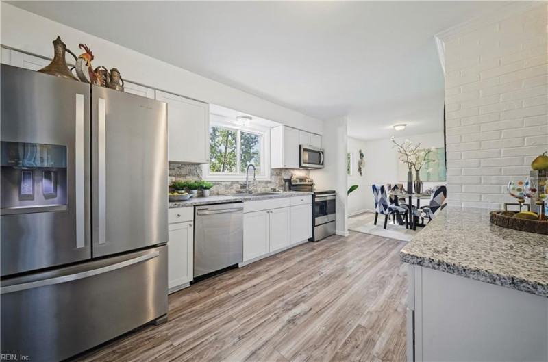 Photo 11 of 47 residential for sale in Newport News virginia