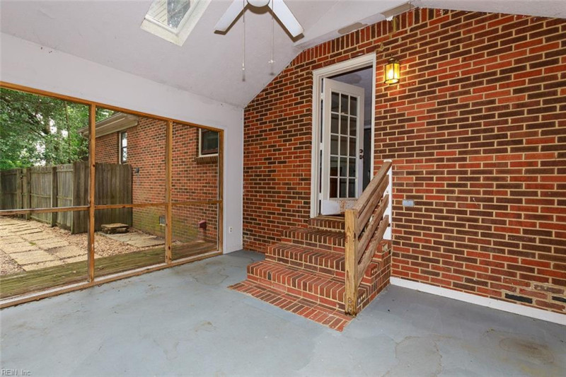 Photo 21 of 37 residential for sale in Hampton virginia Photo 21 of 37 residential for sale in Hampton virginia