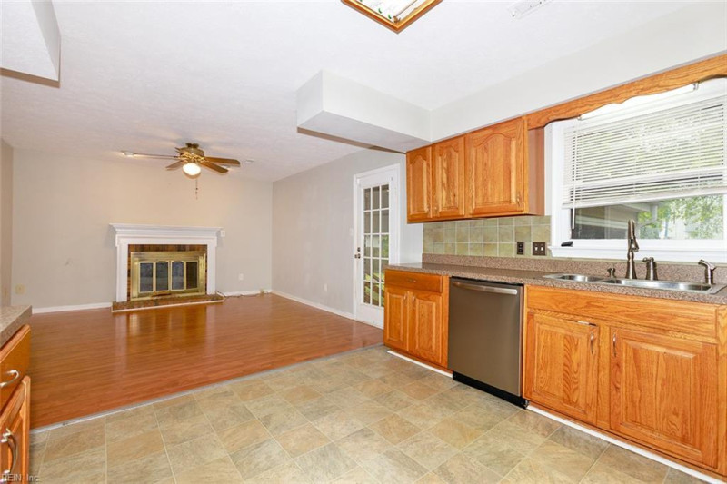 Photo 8 of 37 residential for sale in Hampton virginia Photo 8 of 37 residential for sale in Hampton virginia