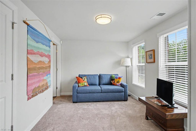 Photo 17 of 35 residential for sale in Virginia Beach virginia