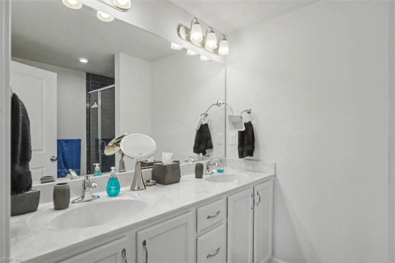 Photo 29 of 35 residential for sale in Virginia Beach virginia