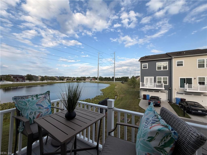Photo 12 of 29 residential for sale in Chesapeake virginia