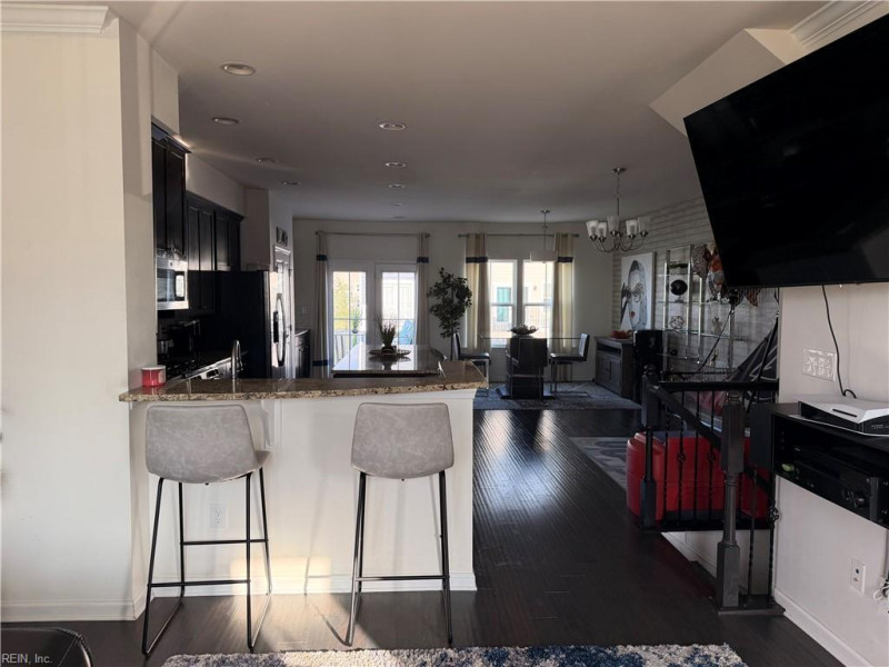 Photo 17 of 29 residential for sale in Chesapeake virginia