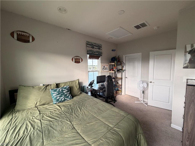 Photo 20 of 29 residential for sale in Chesapeake virginia