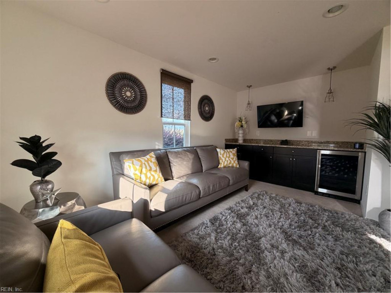 Photo 5 of 29 residential for sale in Chesapeake virginia