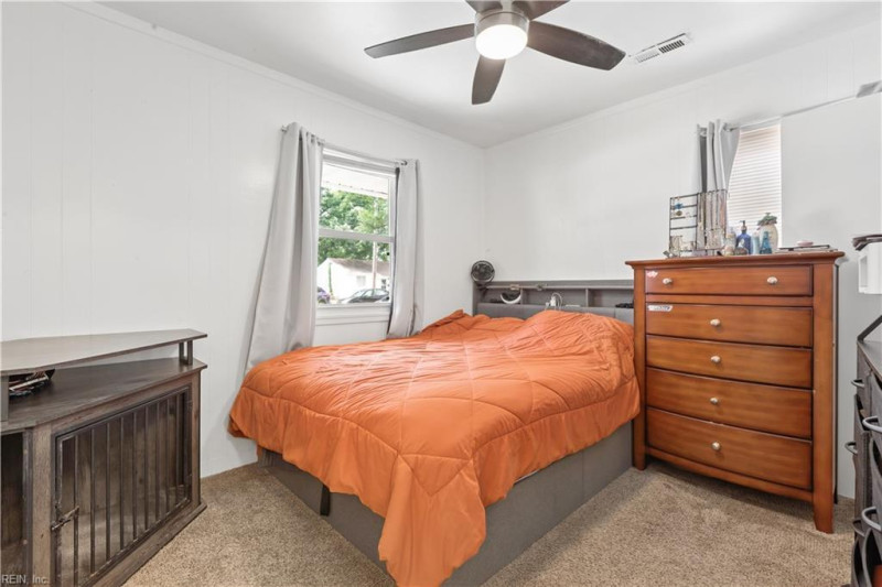 Photo 16 of 26 residential for sale in Hampton virginia