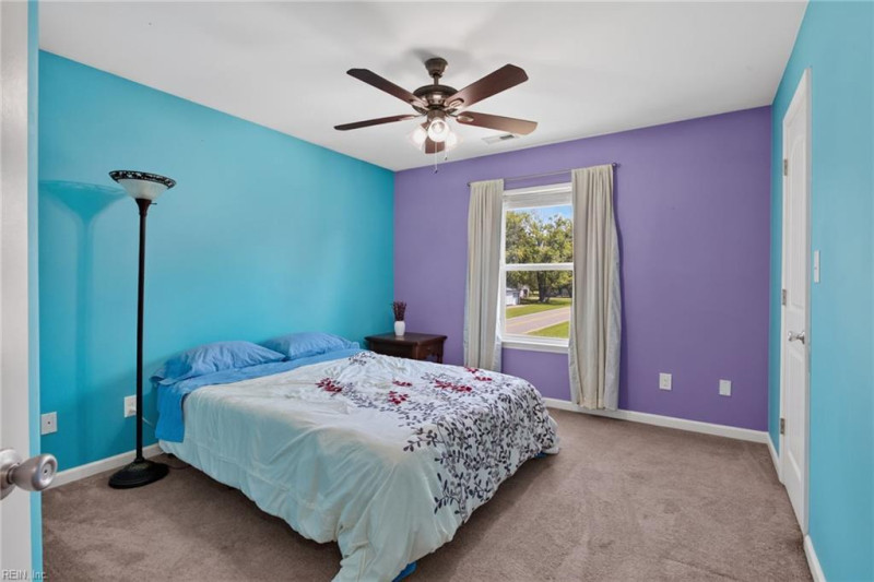 Photo 14 of 21 residential for sale in Chesapeake virginia