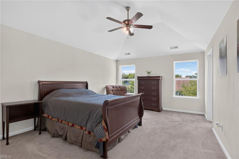 Photo 16 of 21 residential for sale in Chesapeake virginia