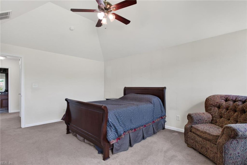 Photo 17 of 21 residential for sale in Chesapeake virginia