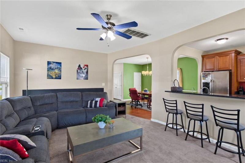 Photo 7 of 21 residential for sale in Chesapeake virginia