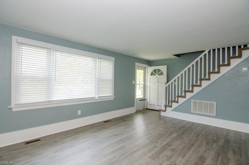 Photo 3 of 42 residential for sale in Norfolk virginia Photo 3 of 42 residential for sale in Norfolk virginia