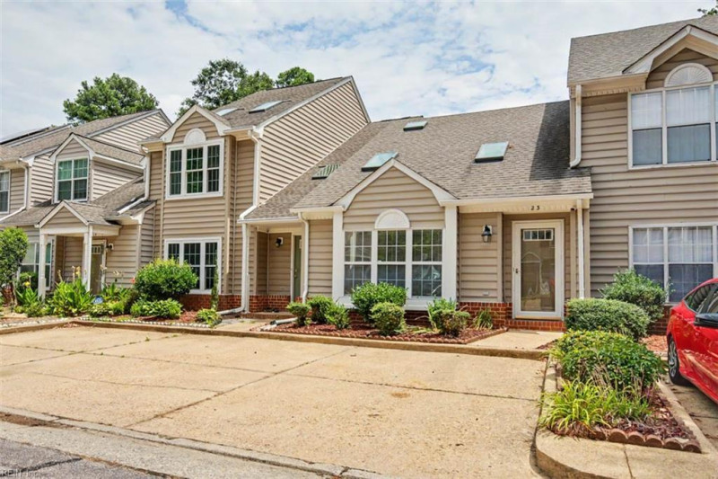 Photo 1 of 34 residential for sale in Hampton virginia