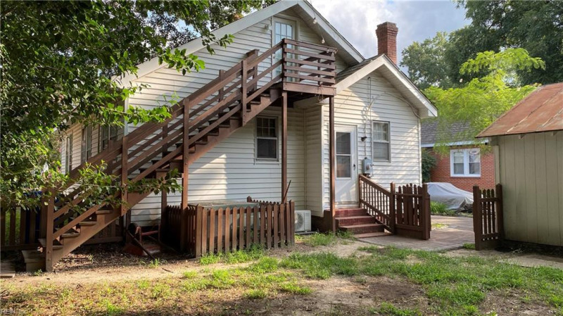 Photo 20 of 27 residential for sale in Suffolk virginia