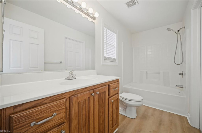 Photo 32 of 41 residential for sale in Chesapeake virginia Photo 32 of 41 residential for sale in Chesapeake virginia