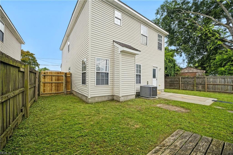 Photo 37 of 41 residential for sale in Chesapeake virginia Photo 37 of 41 residential for sale in Chesapeake virginia