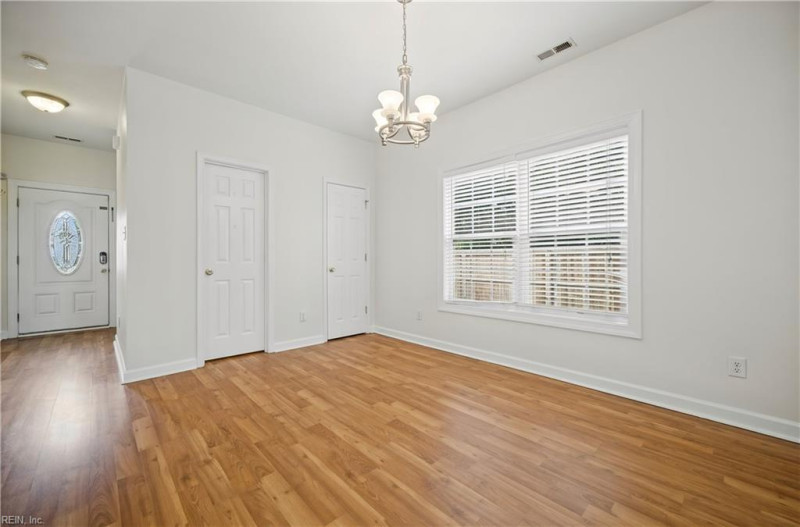 Photo 7 of 41 residential for sale in Chesapeake virginia Photo 7 of 41 residential for sale in Chesapeake virginia
