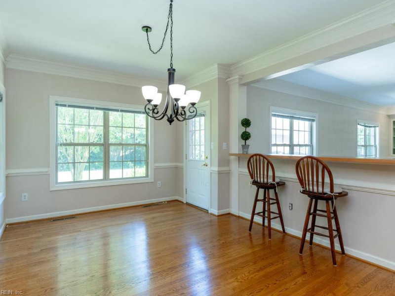 Photo 10 of 49 residential for sale in Chesapeake virginia