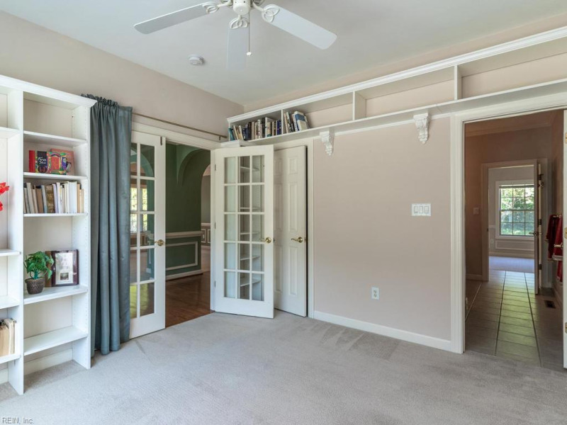 Photo 15 of 49 residential for sale in Chesapeake virginia