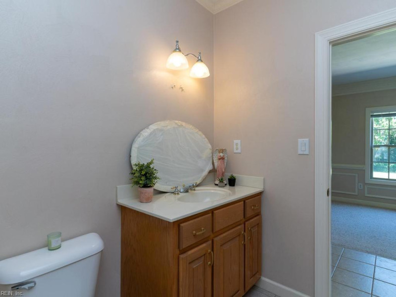 Photo 17 of 49 residential for sale in Chesapeake virginia