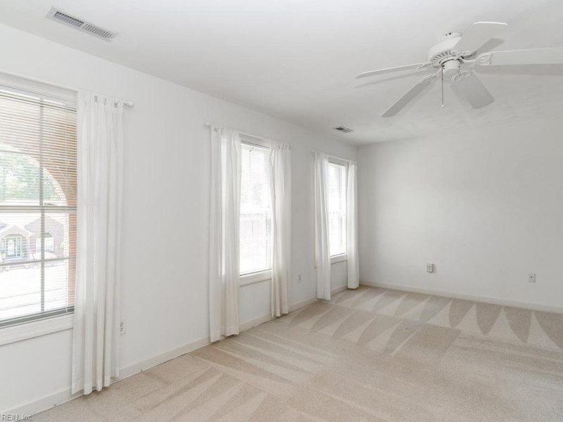 Photo 29 of 49 residential for sale in Chesapeake virginia