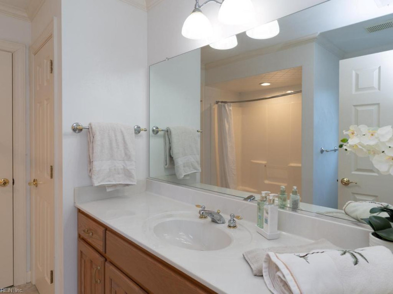 Photo 34 of 49 residential for sale in Chesapeake virginia