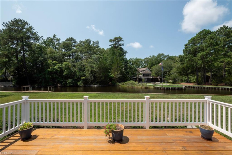 Photo 17 of 47 residential for sale in Virginia Beach virginia